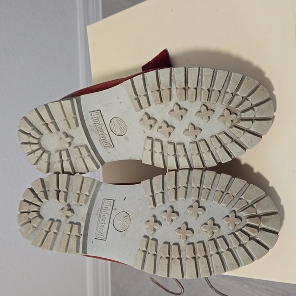 Timberland red lowtop boots - Picture 5 of 5